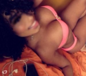 Alexyne outcall escorts in Wilmington, NC